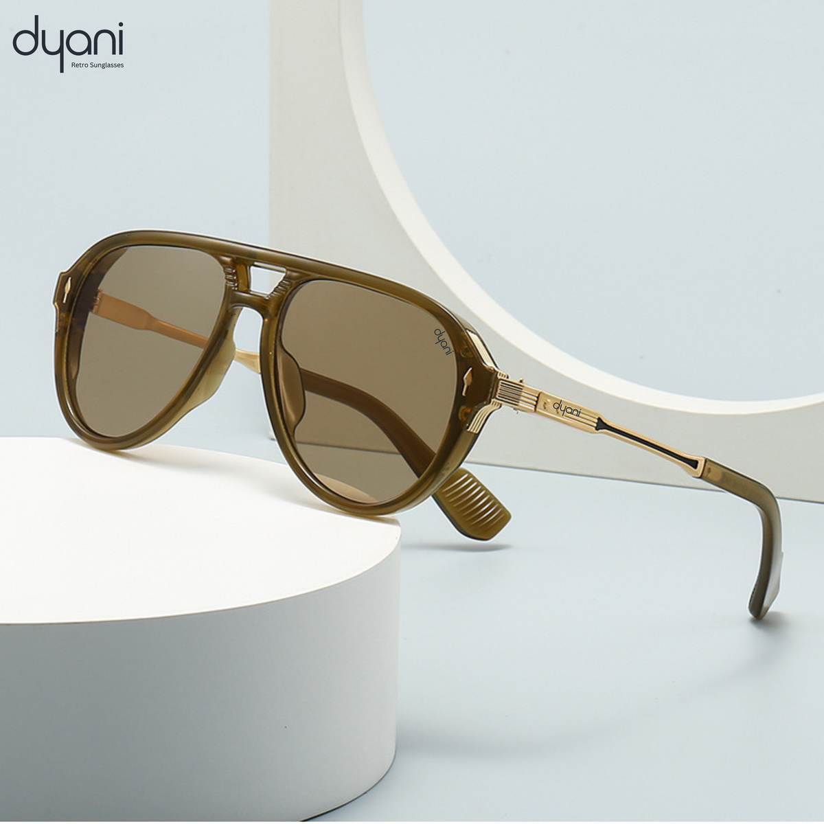 Dyani The Sovereign aviator sunglasses with a durable frame and UV400 lenses, blending urban sophistication and outdoor elegance.